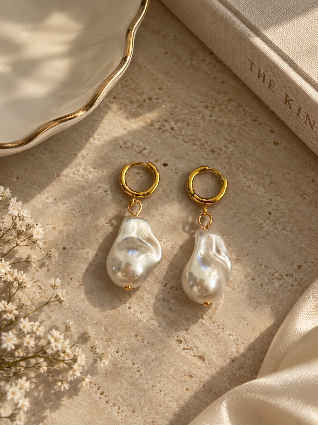 Monaco Pearls Earrings